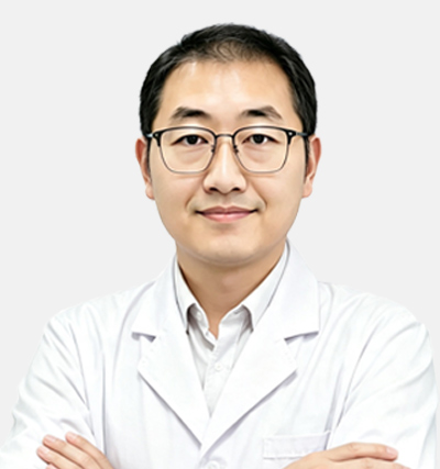 张贇 主任